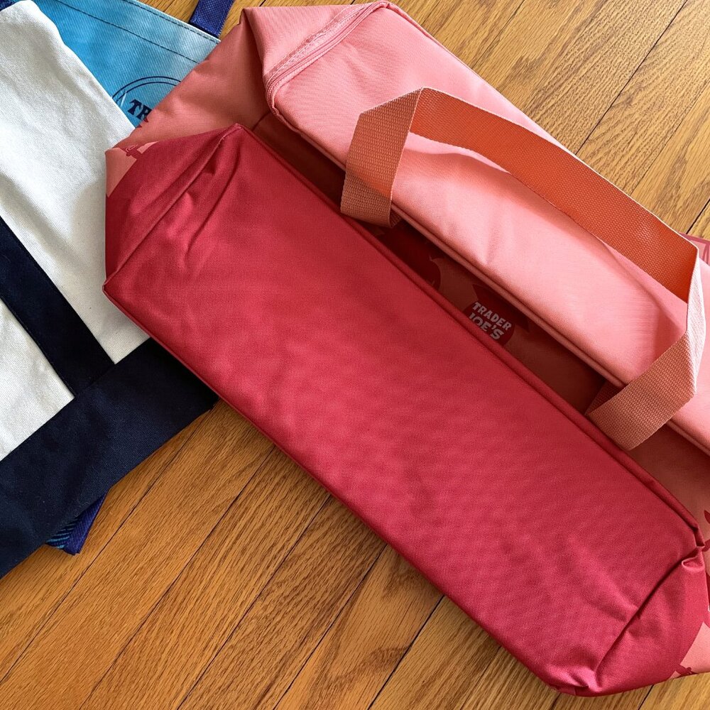 Trader Joe's LIMITED Set: XL PEACH Edition Tote, Shedd Ocean Bag, & TJs Canvas - Picture 9 of 11